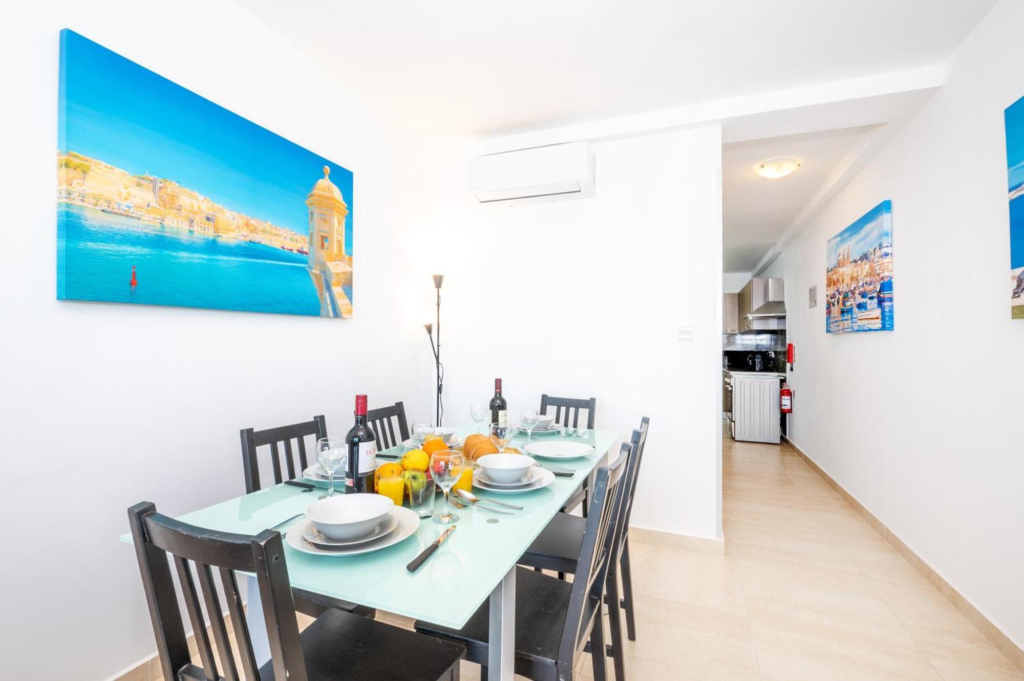 Islet Promenade Seafront Family Apartment With 2 Balconies By Getawaysmalta St. Paul's Bay Ngoại thất bức ảnh